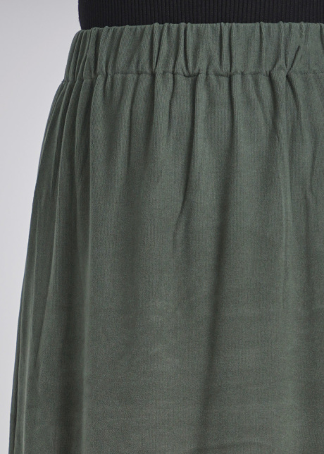 Comfortable Classic Green Skirt with Black Stitch