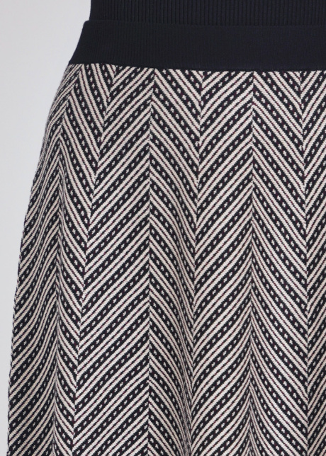 Classic Chevron Wave Midi Skirt