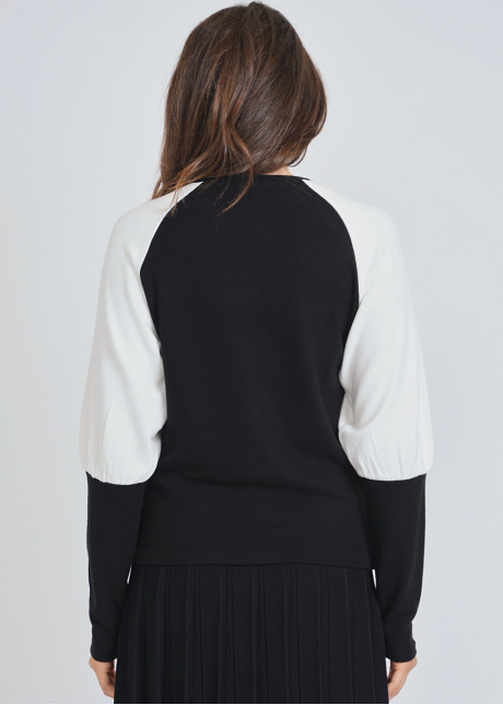 Classic Color Block Long Sleeve Tee: Black & White