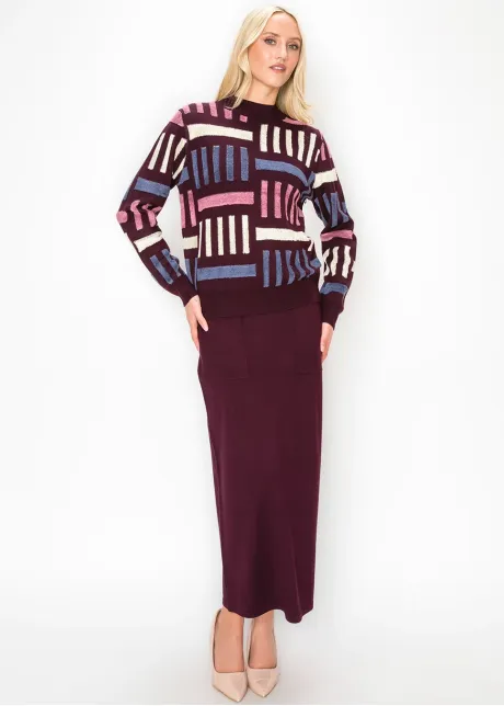 Geometric Textured Knit Sweater in Burgundy
