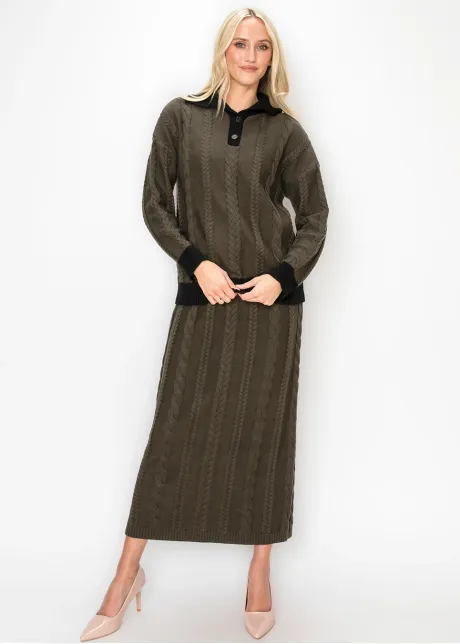 Collared Cable Sweater with Black Trim