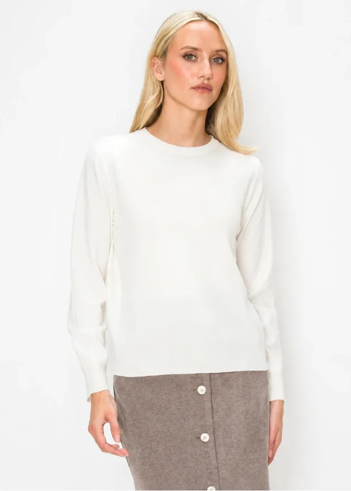 Fine-Knit White Sweater with Ribbed Cuffs