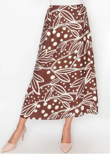 Leaf Print A Line Skirt in Burgundy