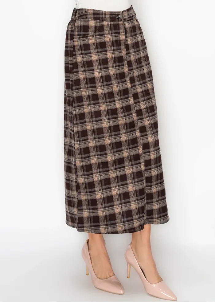 Plaid Skirt with Pockets in Burgundy