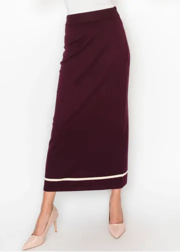 Long Knit Pencil Skirt in Burgundy