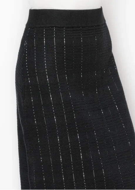 Ribbed Waist Textured Knit Skirt in Black