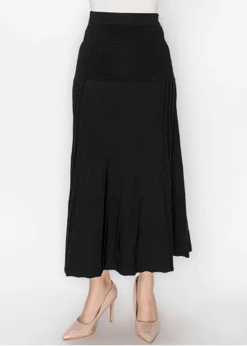 Black Ribbed Knit Skirt with Pleated Panel