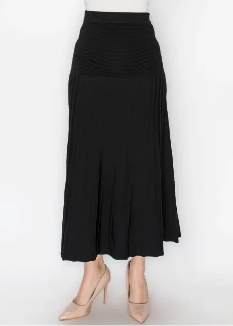 Black Ribbed Knit Skirt with Pleated Panel