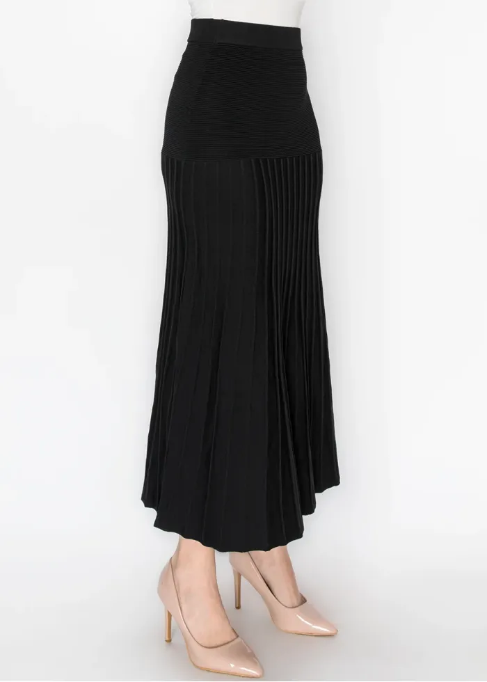 Black Ribbed Knit Skirt with Pleated Panel