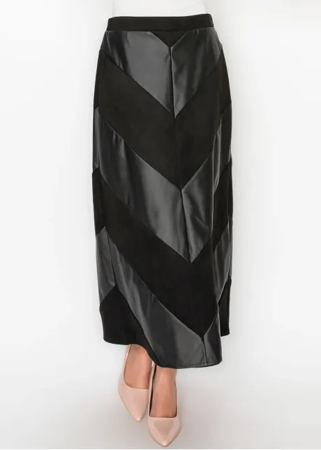 Chevron Panel Skirt in Black
