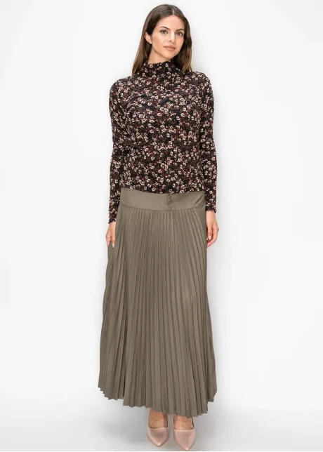 Textured Floral Turtleneck Top, Black and Rust