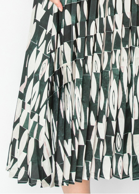 Green Abstract Print Pleated Dress