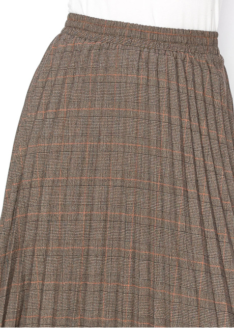 Timeless Appeal: Brown Plaid Pleated Skirt