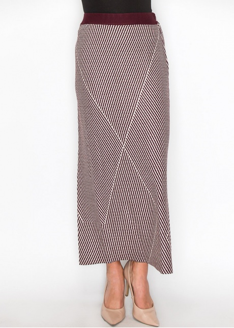 Burgundy & White Patterned Maxi Skirt