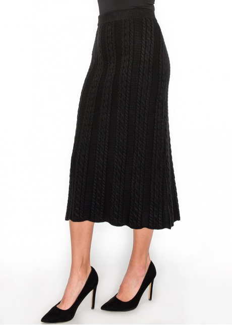 Textured Elegance Cable-Knit Skirt