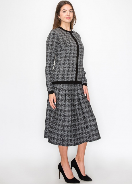 Timeless Houndstooth Knit Cardigan