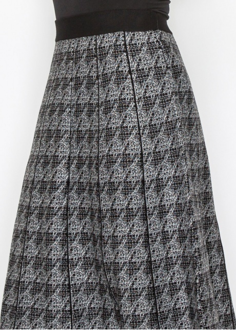 Black Houndstooth Flair Skirt