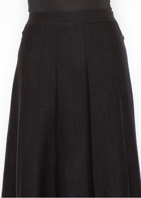 Classic A-Line Black Pleated Midi Skirt
