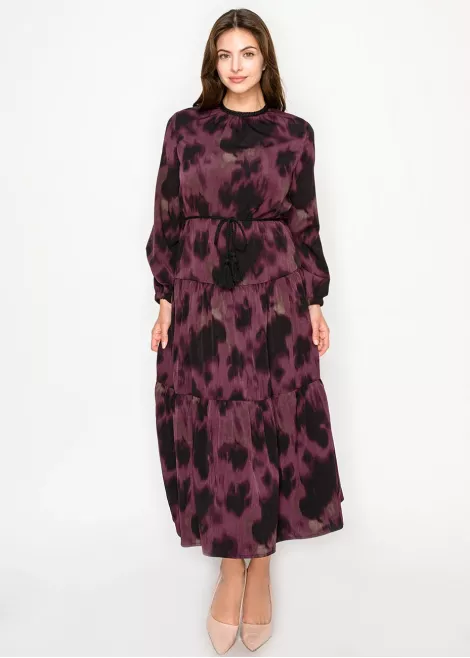 Burgundy abstract tiered midi dress Burgundy abstract tiered midi dress