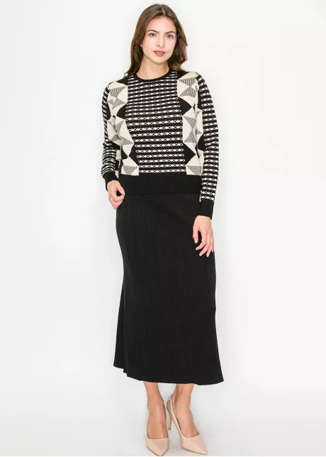 Black and Gold Geometric Knit Pullover