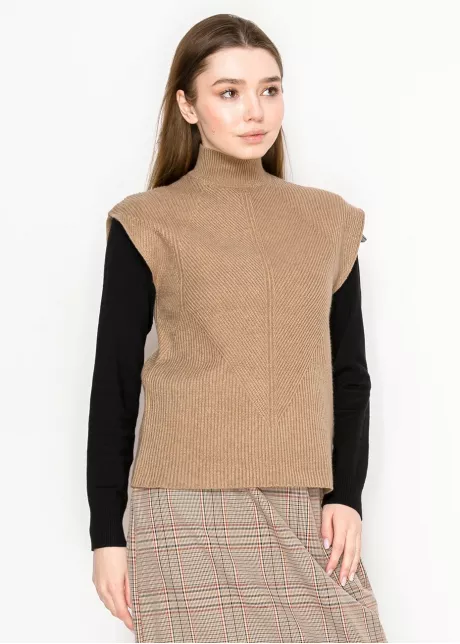 Ribbed Knit Mock Neck Vest – Camel
