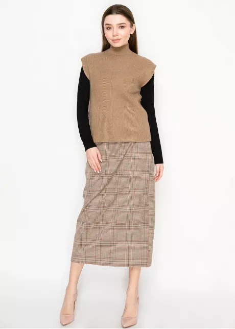Ribbed Knit Mock Neck Vest – Camel
