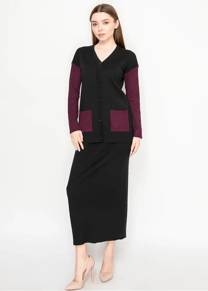 Sleek Knit Pencil Skirt – Black