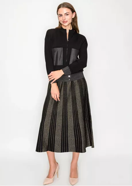 Black Zip-Front Knit Jacket with Contrast Hem