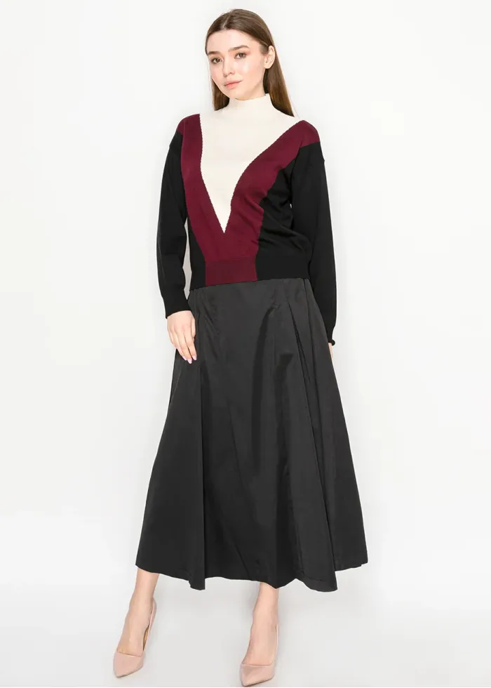 Colorblock V-Panel Turtleneck Sweater