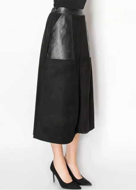 Black Midi Skirt with Contrast Pockets