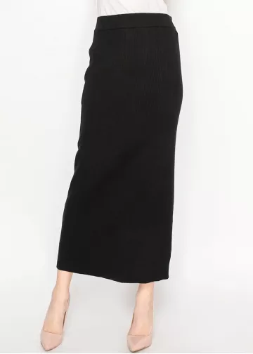 Sleek Knit Pencil Skirt – Black Sleek Knit Pencil Skirt – Black