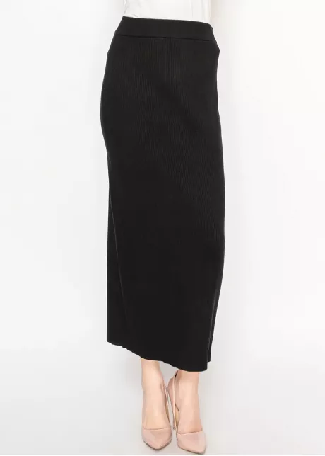 Sleek Knit Pencil Skirt – Black
