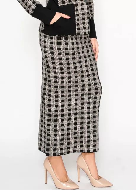 Checked Knit Maxi Skirt in Black