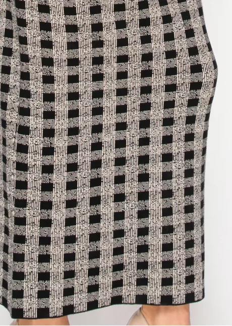 Checked Knit Maxi Skirt in Black