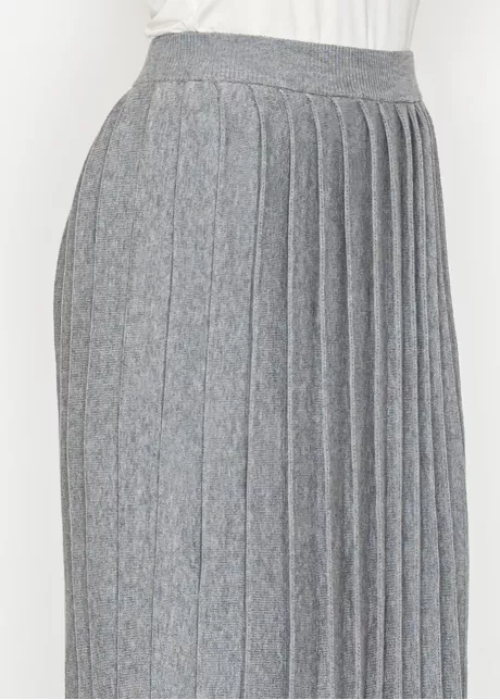 Grey Knit Pleated Skirt with Burgundy Stripes