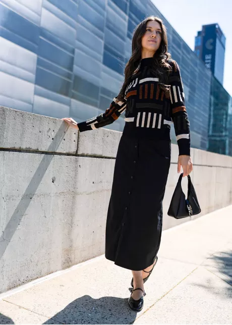 Structured Knit & Black Skirt Outfit