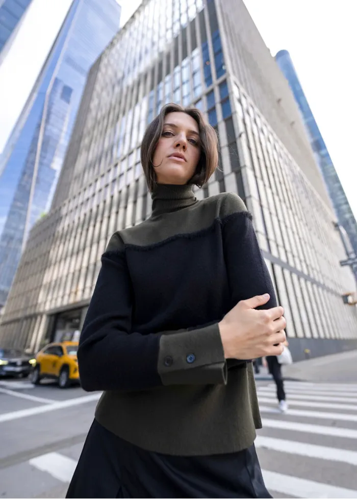 Two-Tone Edge Black & Olive Outfit
