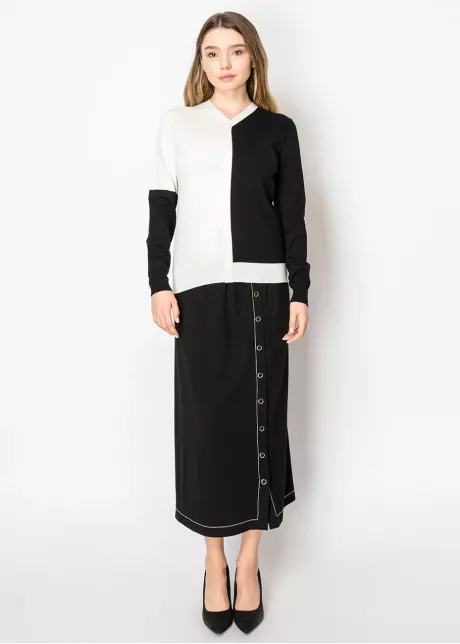 Black & White Frame Outfit