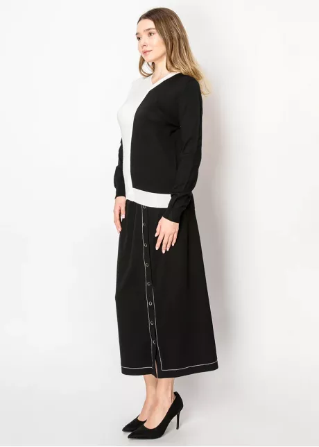 Black & White Frame Outfit