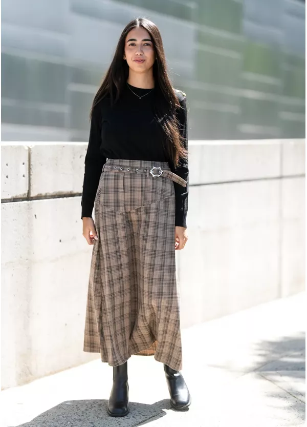 Belted Plaid Skirt & Sleek Knit Top Outfit