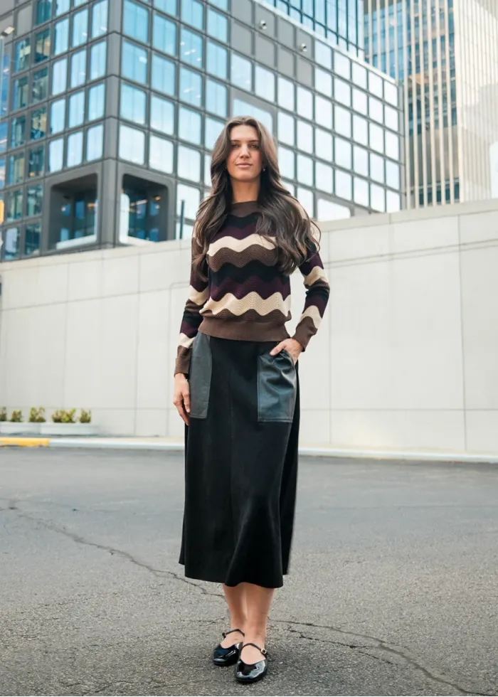 Black Midi Skirt with Contrast Pockets