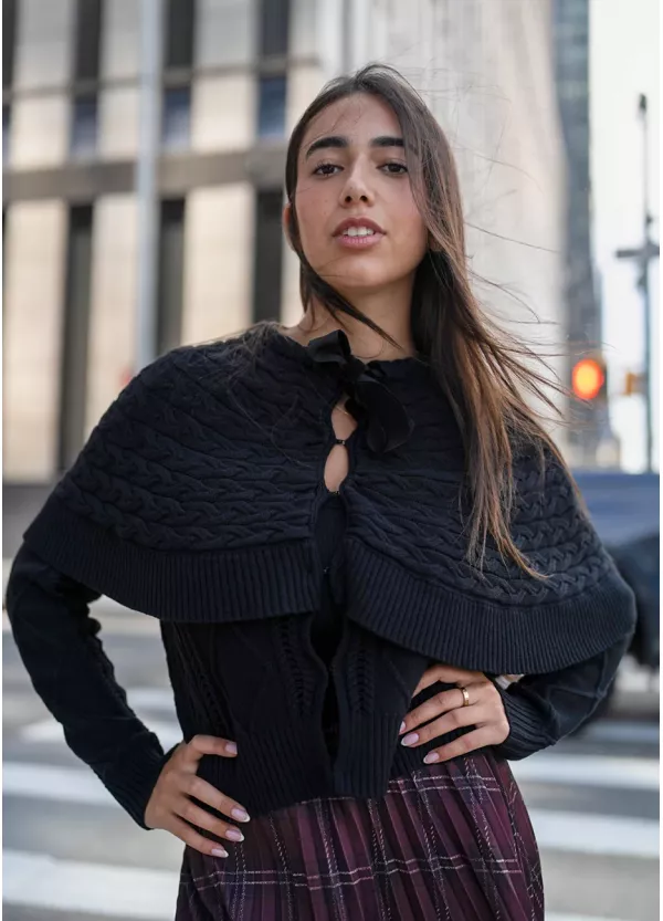 Layered Knit and Plaid Skirt City Outfit