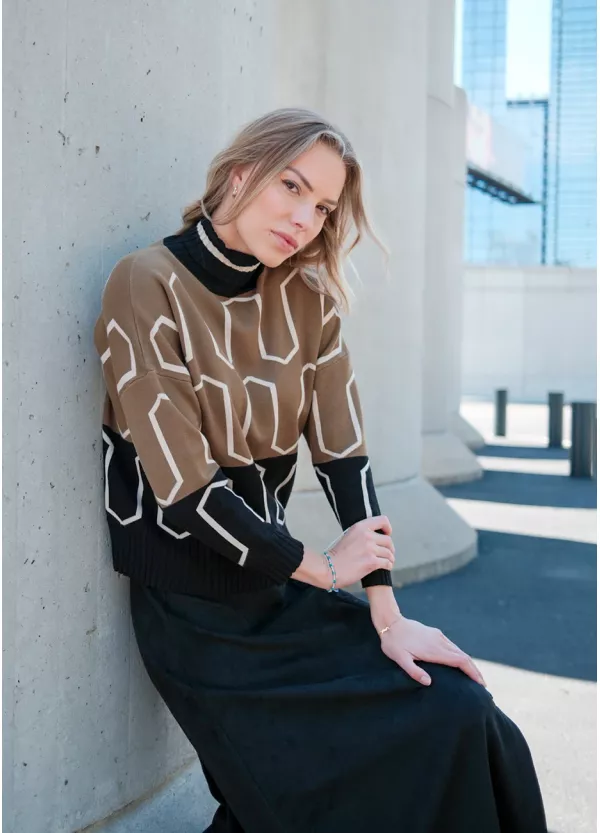 Geometric Contrast Olive & Black Outfit