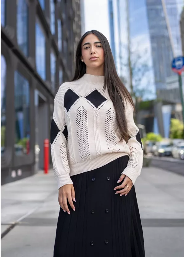 Geometric Knit and Pleat Skirt Outfit