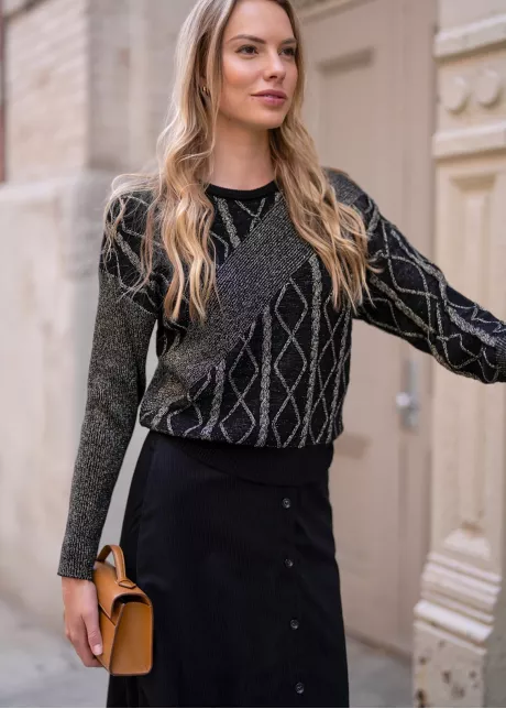 Golden Thread Black Skirt Outfit