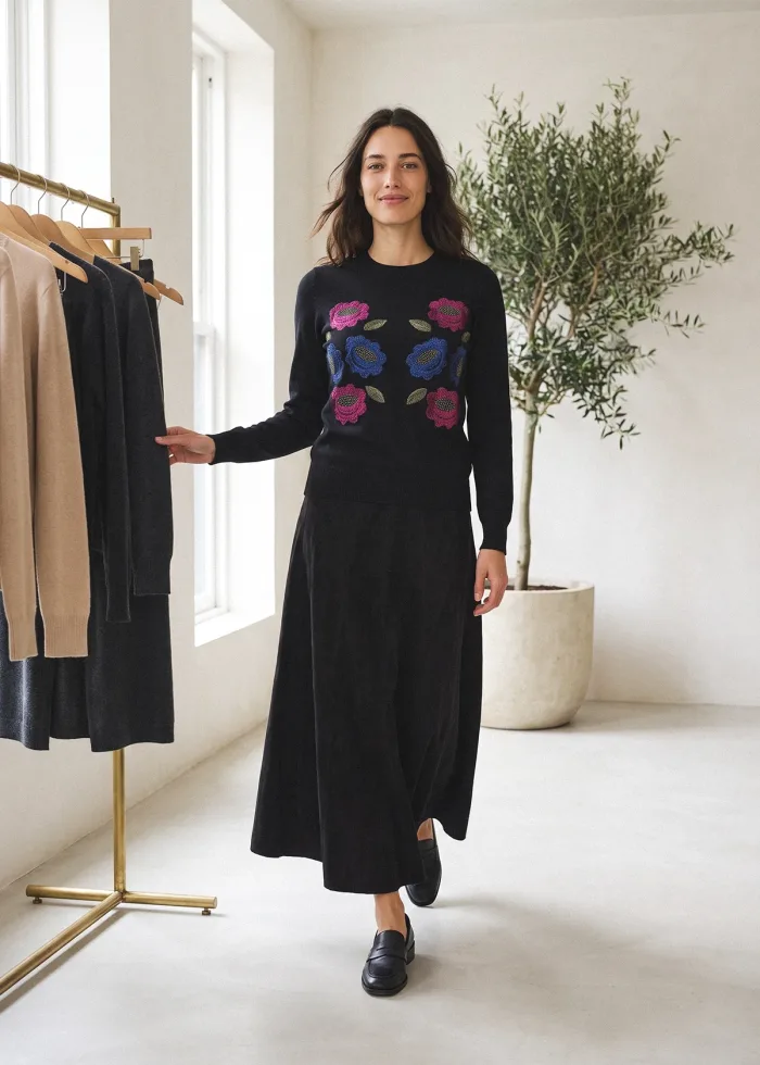 The Black Floral Embroidery Outfit