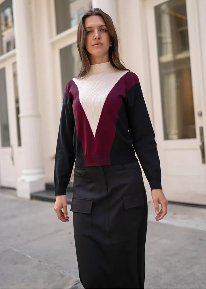 V-Detail Sweater & Black Cargo Skirt Outfit