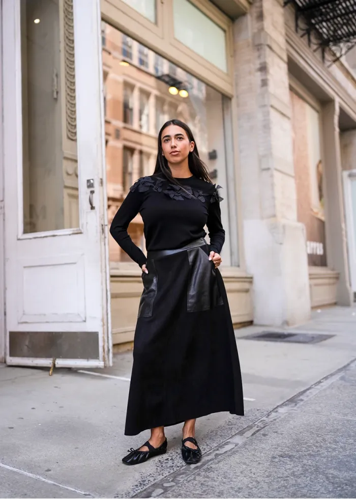 Black Flower Accent Knit Outfit