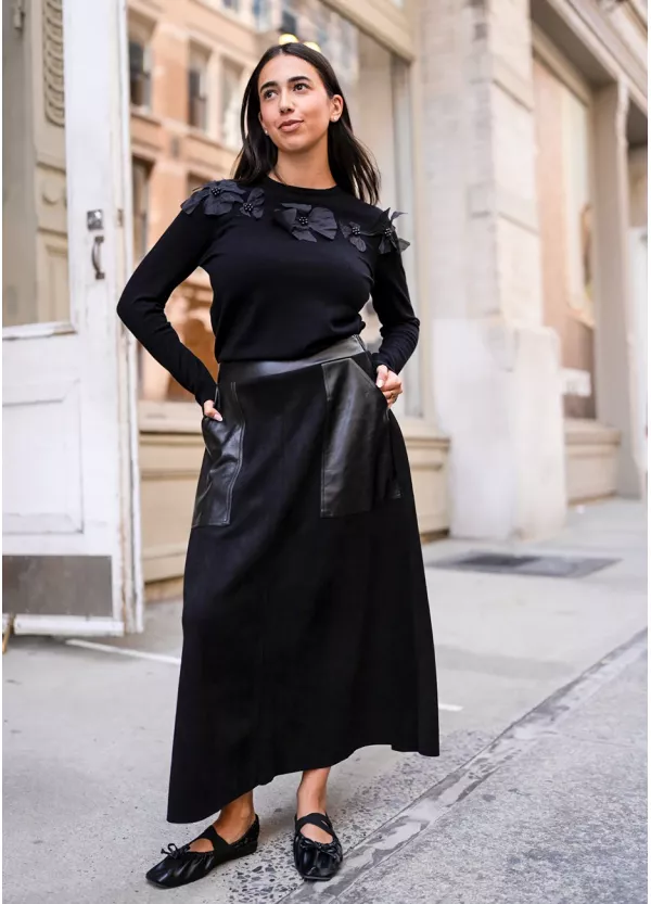 Black Flower Accent Knit Outfit