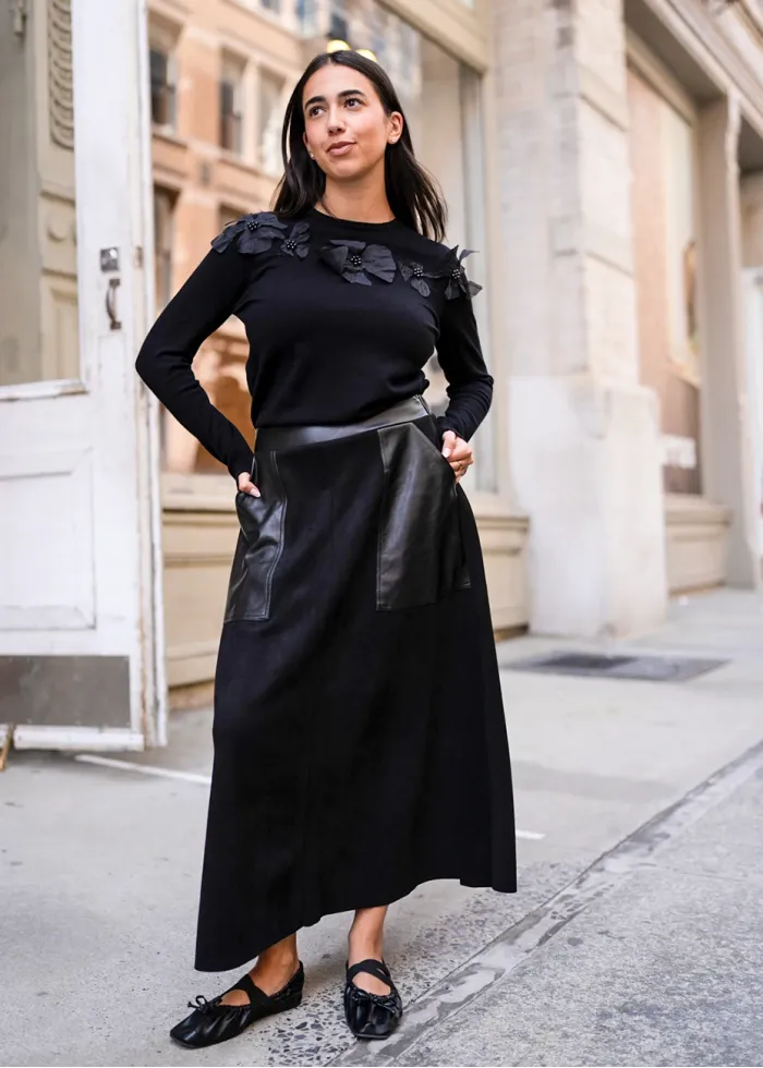 Black Midi Skirt with Contrast Pockets